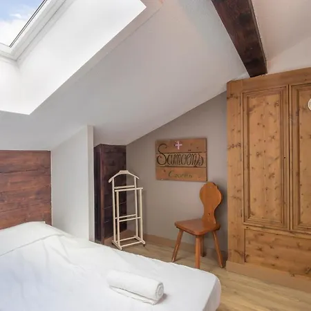 Daire & Alp'evasion - Pools, Sauna, Pool Table