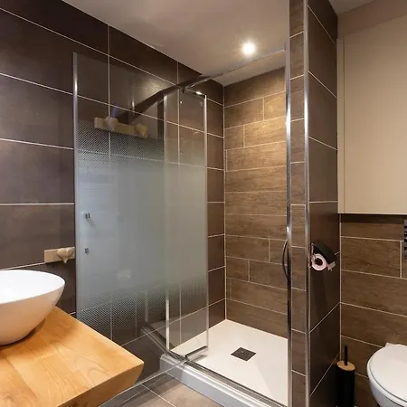 & Alp'evasion - Pools, Sauna, Pool Table *